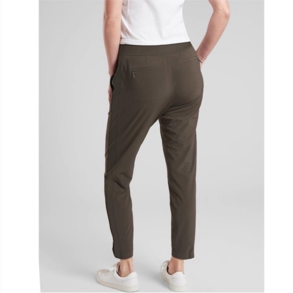 Athleta Brooklyn Mid Rise Ankle Pant Green 10 - Picture 3 of 16